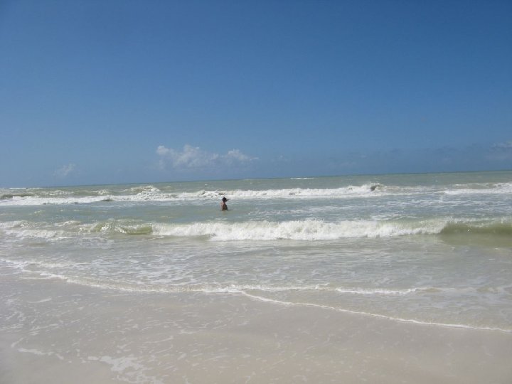 un homme  la mer