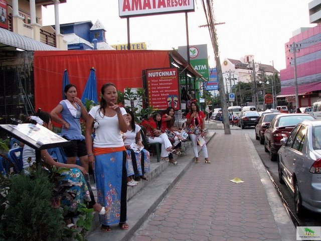 masseuses  Ptong Beach